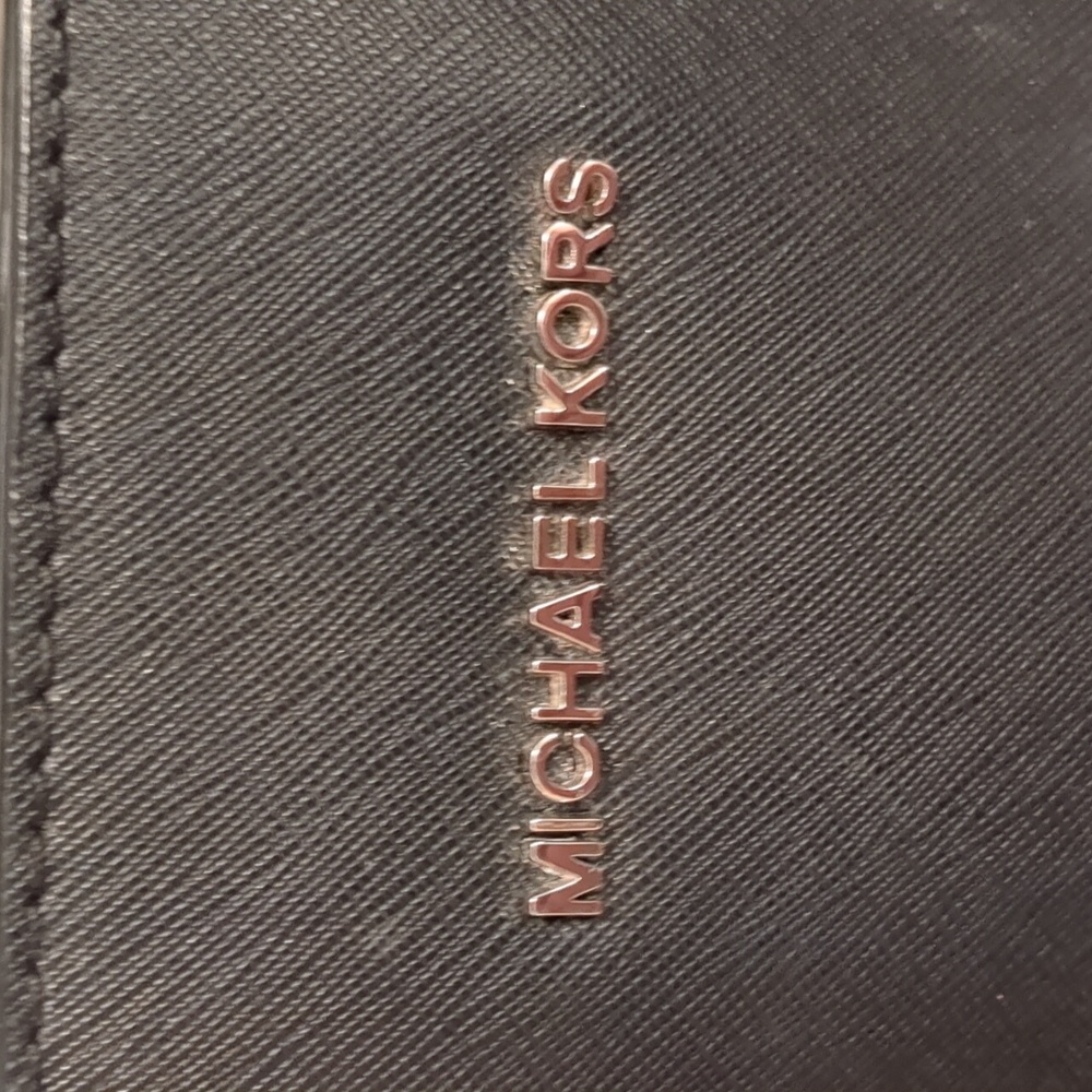 Michael Kors Dillon Satchel in black - Picture 2 of 14